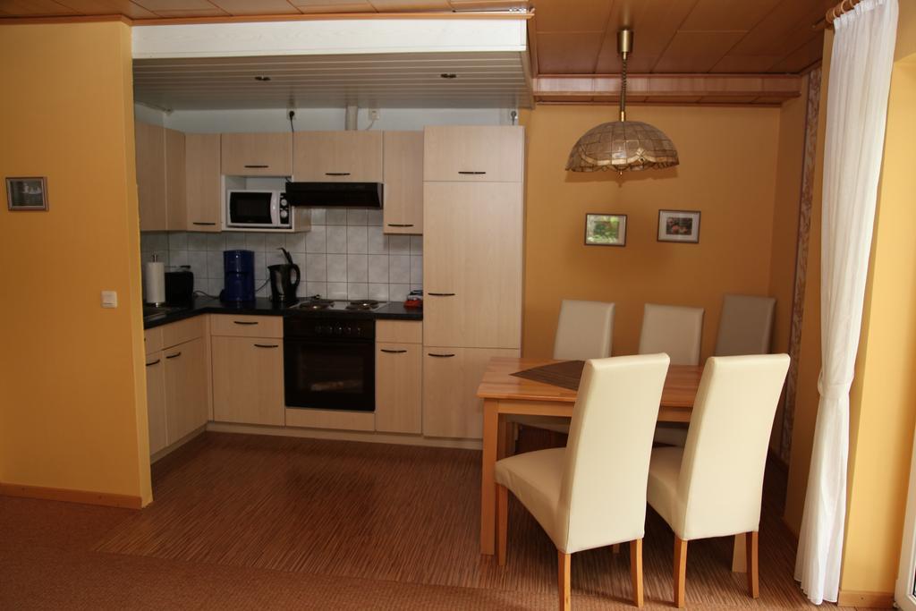 Ferienhaus Zur Sonne Olsberg Kamer foto