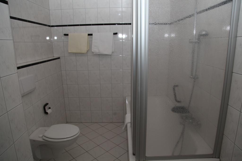 Ferienhaus Zur Sonne Olsberg Kamer foto